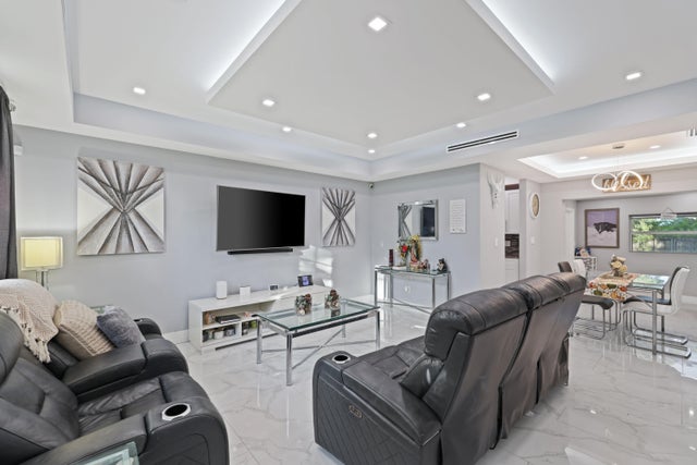 3 of 53 - 822 Burch Drive, West Palm Beach, FL