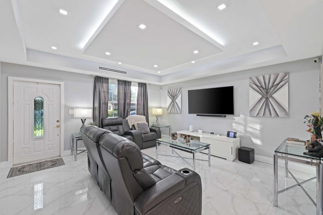 4 of 53 - 822 Burch Drive, West Palm Beach, FL