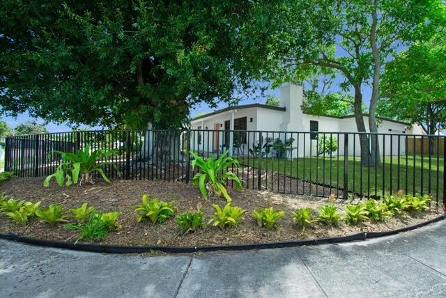 4 of 44 - 2325 Tallahassee Drive, West Palm Beach, FL