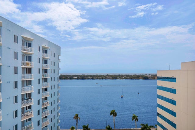 3 of 28 - 1551 N Flagler Drive #1511, West Palm Beach, FL