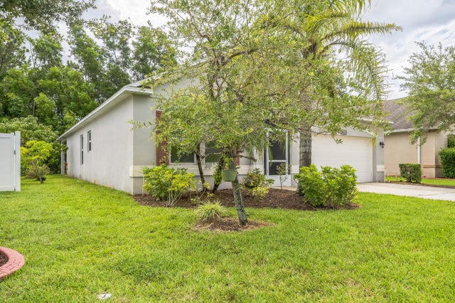 2 of 26 - 5347 Nw Wisk Fern Circle, Port Saint Lucie, FL