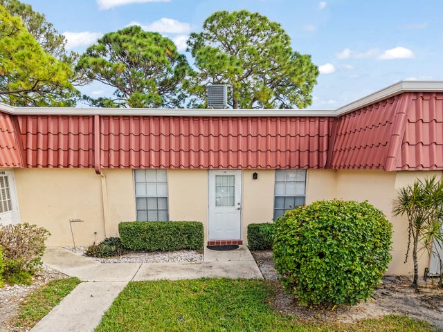 1 of 25 - 871 Worecester Lane, Lake Worth, FL