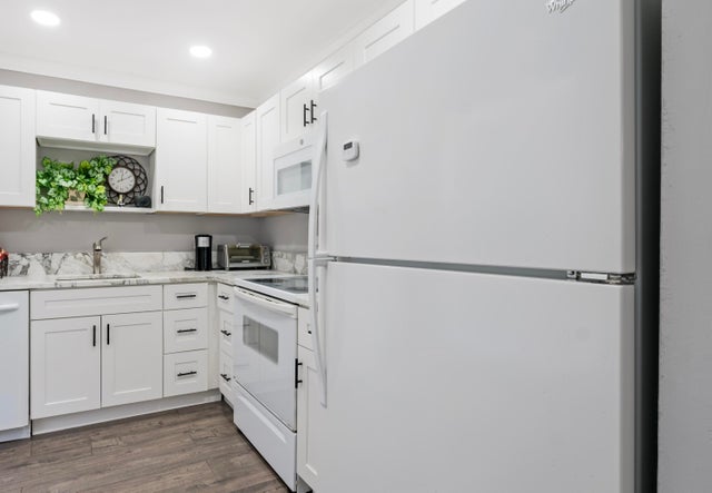 5 of 25 - 871 Worecester Lane, Lake Worth, FL