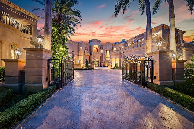 3 of 75 - 209 Commodore Drive, Jupiter, FL