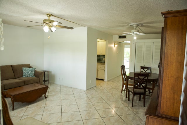 1301 Sw 135th Terrace #212j, Pembroke Pines