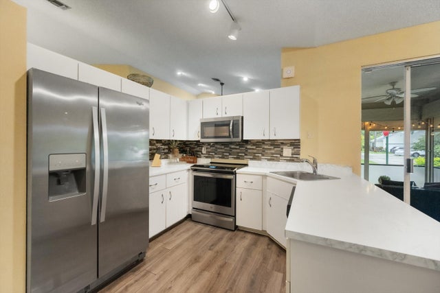 5 of 13 - 7640 Forest Green Lane, Boynton Beach, FL