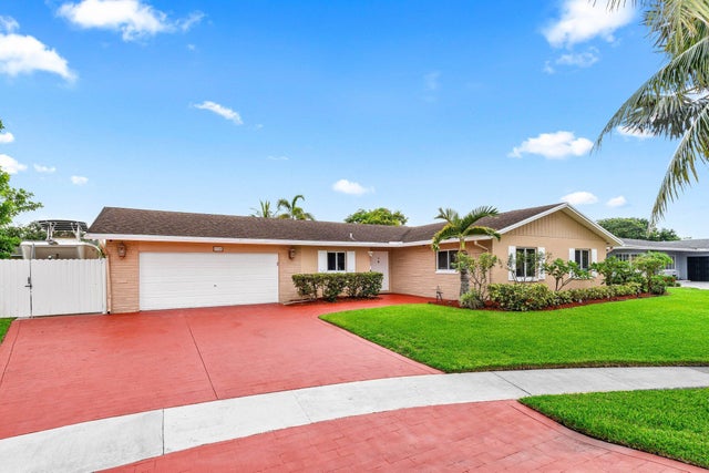 2 of 39 - 1540 Sw 56th Avenue, Plantation, FL