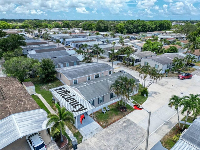 3 of 17 - 148 Plantation Boulevard, Lake Worth, FL