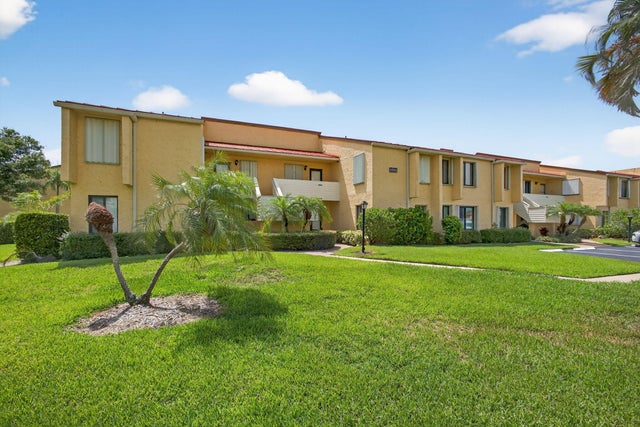3 of 39 - 5335 Se Miles Grant Road #102, Stuart, FL
