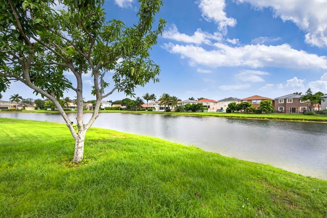 3 of 49 - 6121 Spring Isles Boulevard, Lake Worth, FL