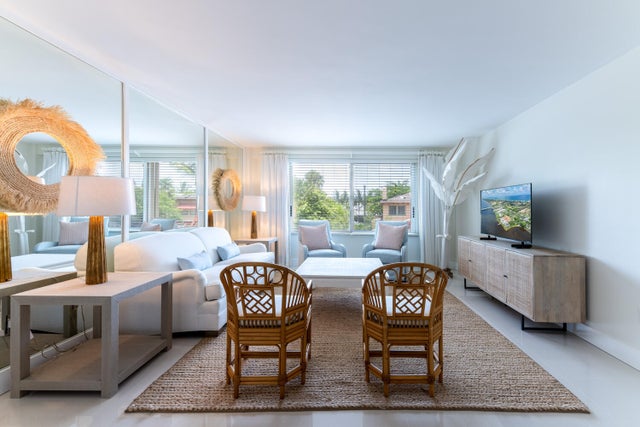 3 of 23 - 170 N Ocean Boulevard #312, Palm Beach, FL