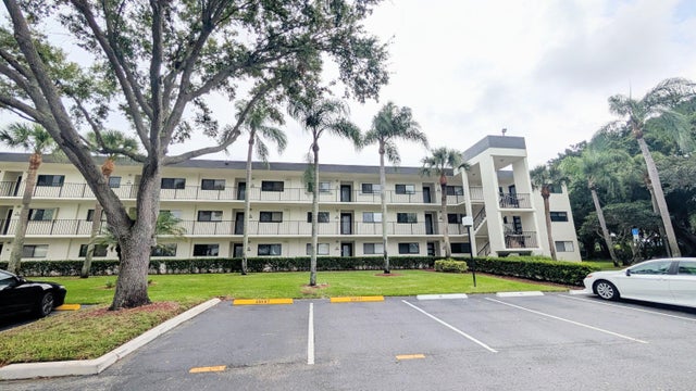1 of 16 - 15244 Lakes Of Delray Boulevard #108, Delray Beach, FL