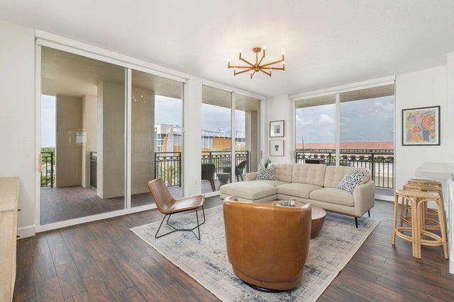4 of 38 - 550 Okeechobee Boulevard #622, West Palm Beach, FL