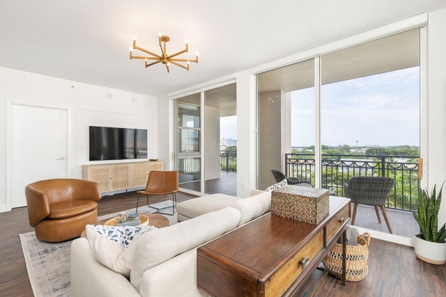 5 of 38 - 550 Okeechobee Boulevard #622, West Palm Beach, FL