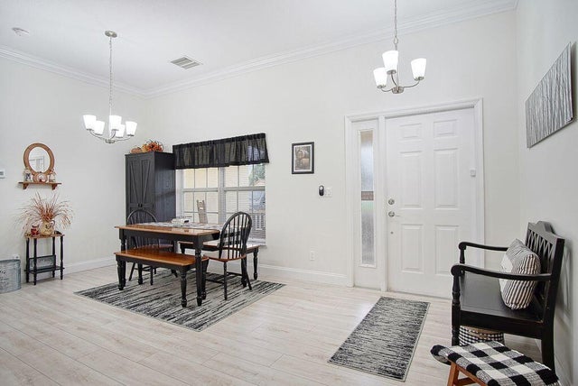 5 of 37 - 719 Sw Andrew Road, Port Saint Lucie, FL