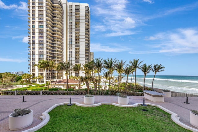 3 of 55 - 5380 N Ocean Drive #14b, Singer Island, FL