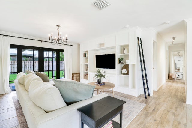 4 of 41 - 902 Oak Circle, Jupiter, FL