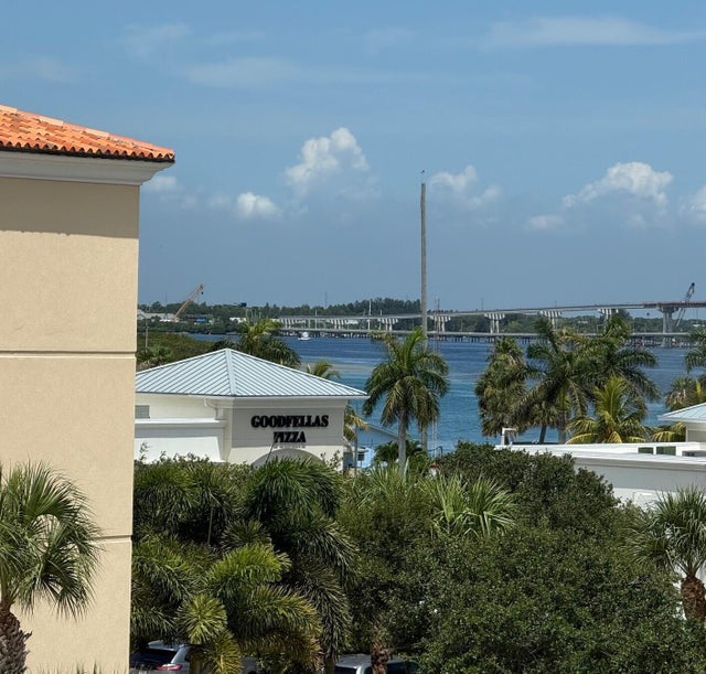 3 of 59 - 1 Harbour Isle Drive E #ph 02, Fort Pierce, FL