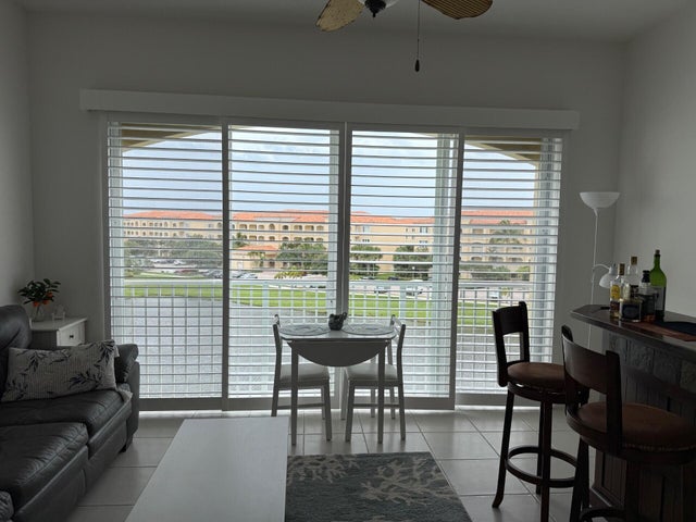 4 of 59 - 1 Harbour Isle Drive E #ph 02, Fort Pierce, FL
