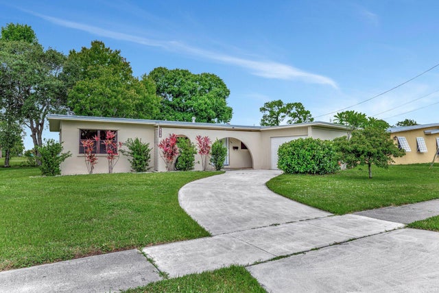 2 of 44 - 3178 Se Monte Vista Street, Port Saint Lucie, FL