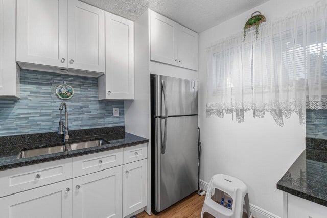 5 of 27 - 2855 S Garden Drive #211, Lake Worth, FL