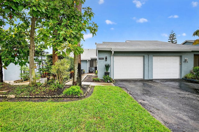 2 of 23 - 3981 Island Club Circle W, Lake Worth, FL