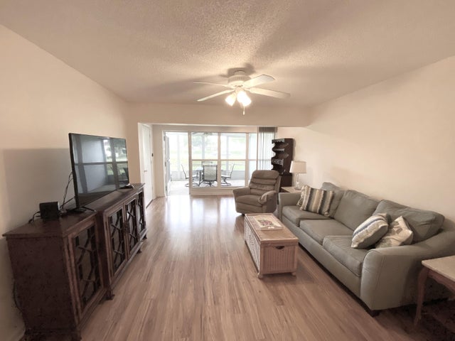 1 of 31 - 2915 Sw 15th Street #103, Delray Beach, FL