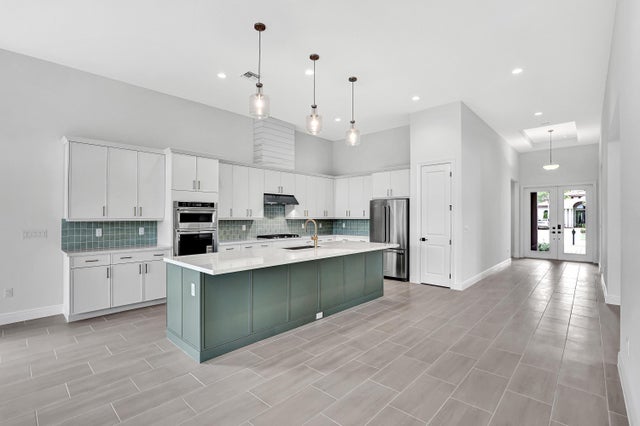 Photo of Listing #RX-11105058