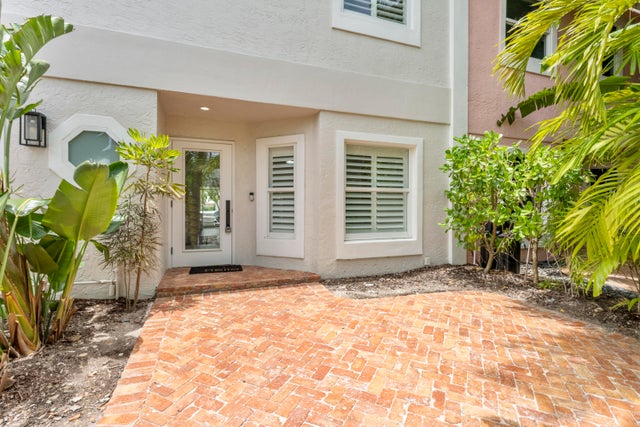 3 of 49 - 802 Andrews Avenue, Delray Beach, FL