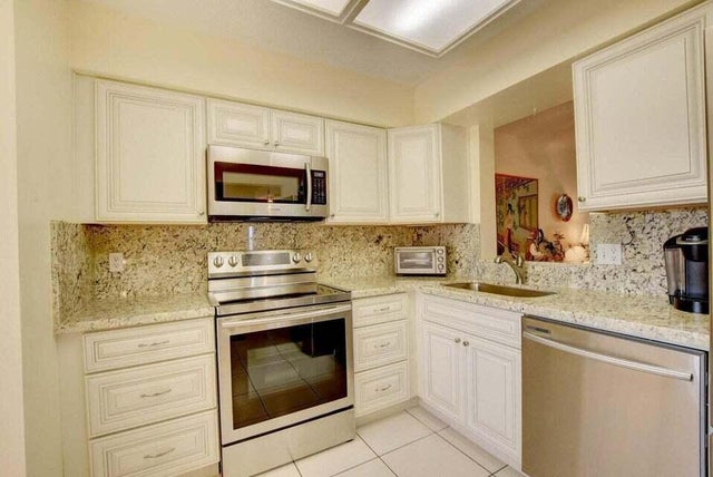 3 of 32 - 14527 Bonaire Boulevard #510, Delray Beach, FL