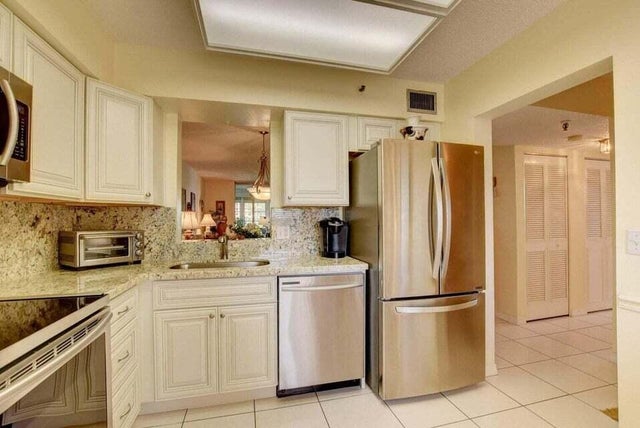 4 of 32 - 14527 Bonaire Boulevard #510, Delray Beach, FL