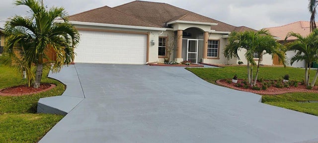1 of 17 - 611 Sw Saragossa Avenue, Port Saint Lucie, FL