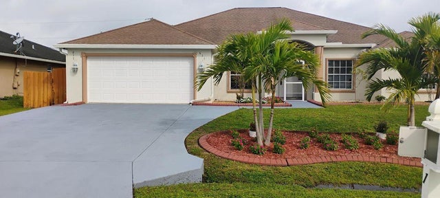 3 of 17 - 611 Sw Saragossa Avenue, Port Saint Lucie, FL