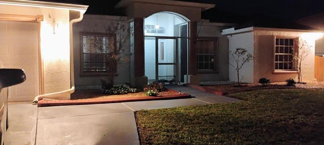 4 of 17 - 611 Sw Saragossa Avenue, Port Saint Lucie, FL