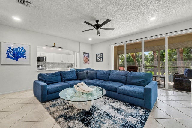 1 of 43 - 103 Half Moon Circle #e2, Hypoluxo, FL
