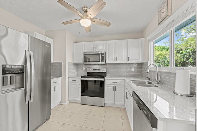 3 of 24 - 2222 Se Maize Street, Port Saint Lucie, FL