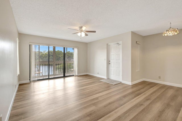 3 of 49 - 1002 Green Pine Boulevard #f2, West Palm Beach, FL