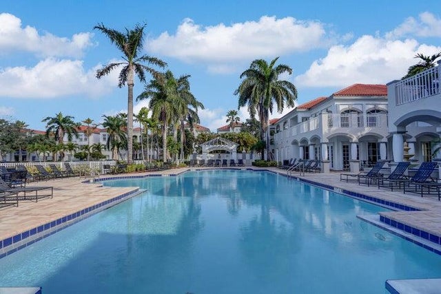 5 of 8 - 11015 Legacy Lane #303, Palm Beach Gardens, FL