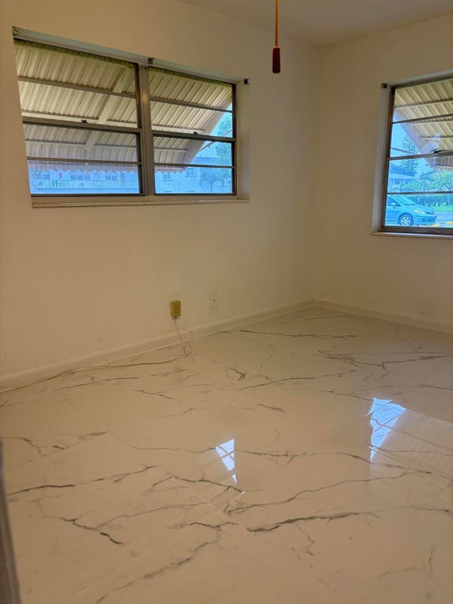 4 of 14 - 204 Salisbury I #204, West Palm Beach, FL