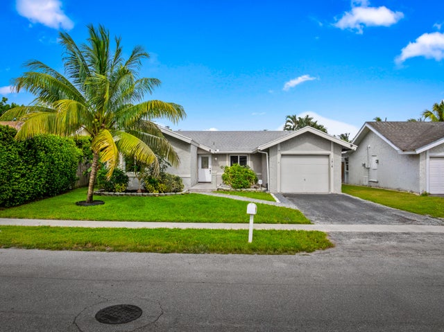1 of 39 - 1318 Sw 82nd Terrace, North Lauderdale, FL