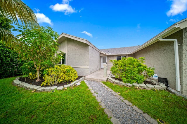3 of 39 - 1318 Sw 82nd Terrace, North Lauderdale, FL