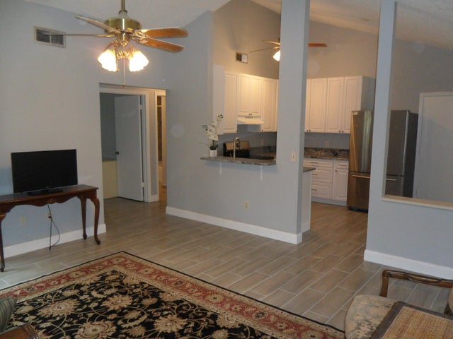 3 of 34 - 10672 Aquarius Lane, Royal Palm Beach, FL
