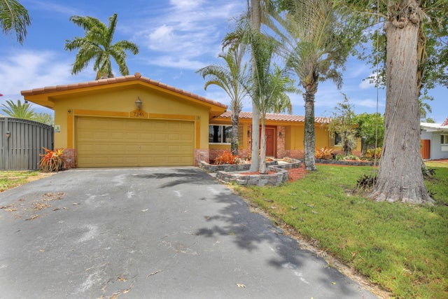 2 of 60 - 7241 Nw 10th Court, Plantation, FL
