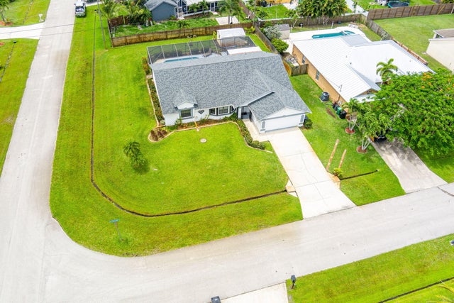 2 of 36 - 2690 Se Creston Lane, Port Saint Lucie, FL