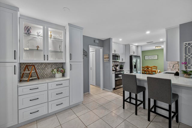 5 of 31 - 555 Nw 15th Avenue, Boca Raton, FL