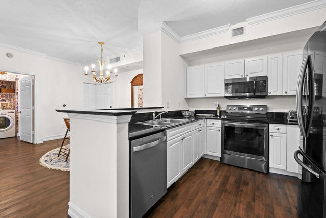 4 of 21 - 651 Okeechobee Boulevard #210, West Palm Beach, FL