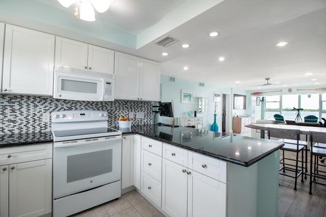 4 of 29 - 52 Yacht Club Drive #303, North Palm Beach, FL