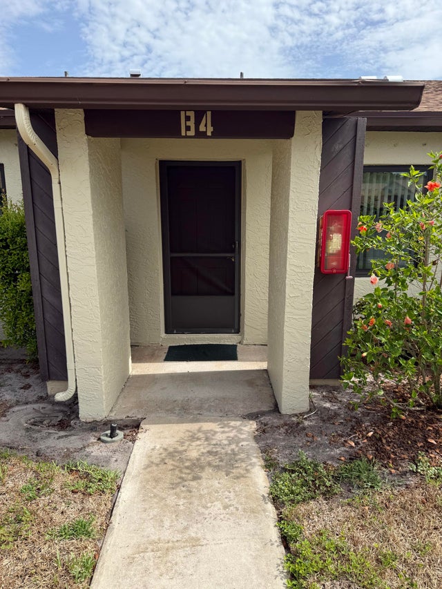 1 of 8 - 6006 Indrio Road #4, Fort Pierce, FL