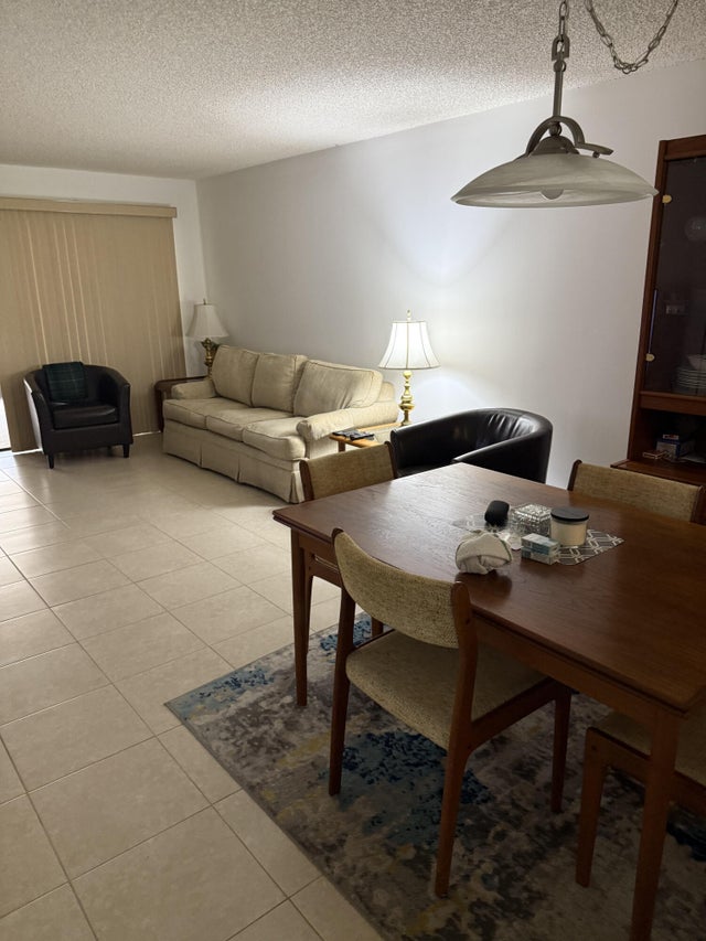 3 of 8 - 6006 Indrio Road #4, Fort Pierce, FL