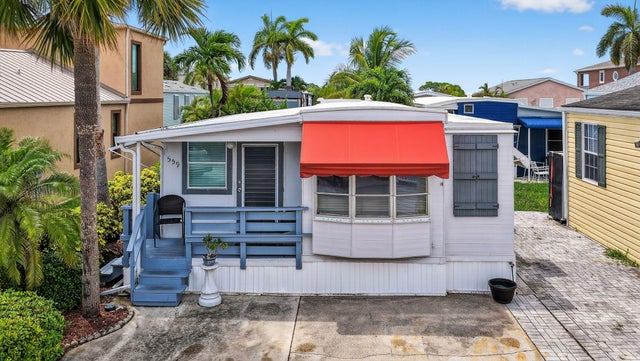 2 of 36 - 559 Nettles Boulevard, Hutchinson Island, FL